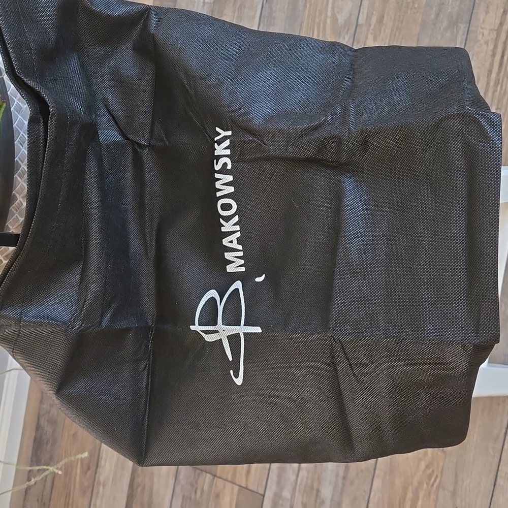 NWT B MAKOWSKY Leather Crossbody Bag - Picture 10 of 14